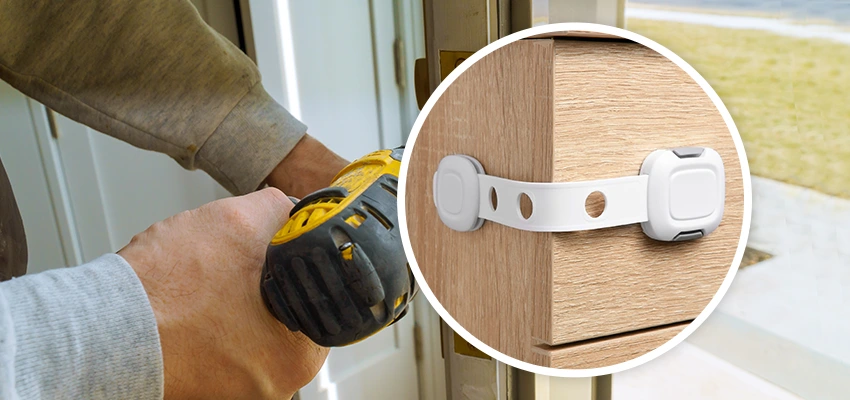 Childproof Sliding Door Locks in East Hemet, CA