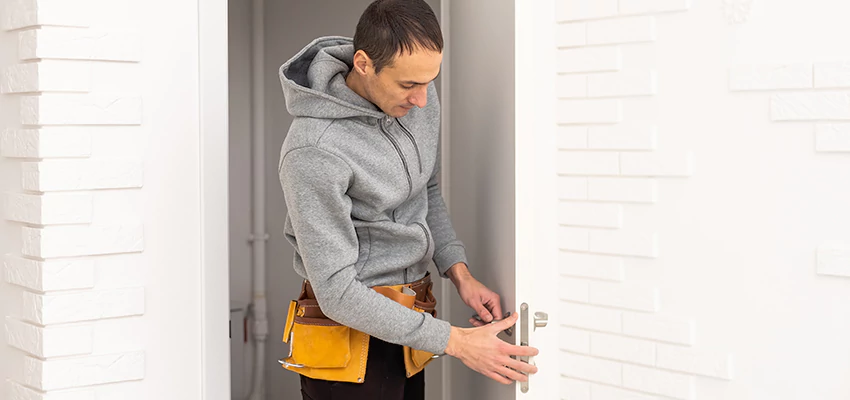 Nighttime Locksmith Near Me in East Hemet, CA